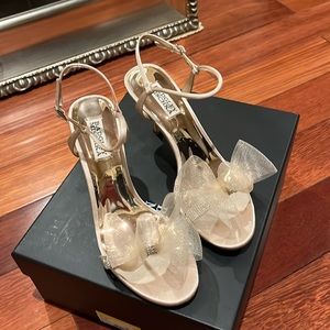 Badgley Mischka Janie nude heels, size 8